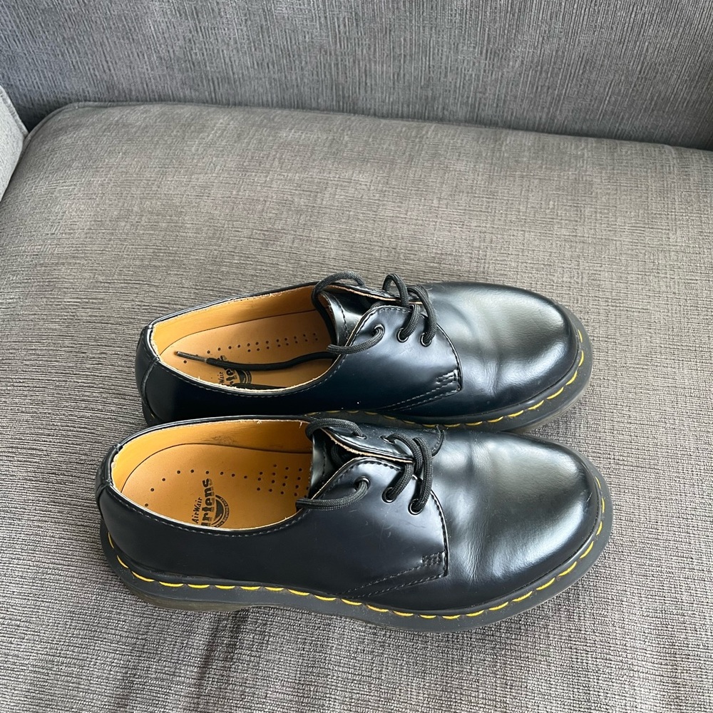 Doc Marten Low Rise Oxford Shoes!!!! - Picture 4 of 5